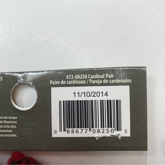 Red Cardinal Birds 100% Wool Felt 10 (2) Packs Embellishments Needle Felting - Picture 15 of 15